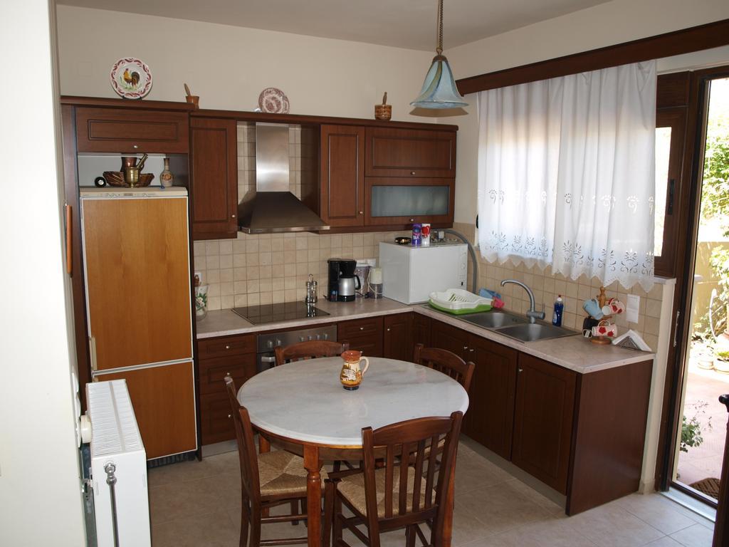 Villa Helidoni Pondikiana Room photo